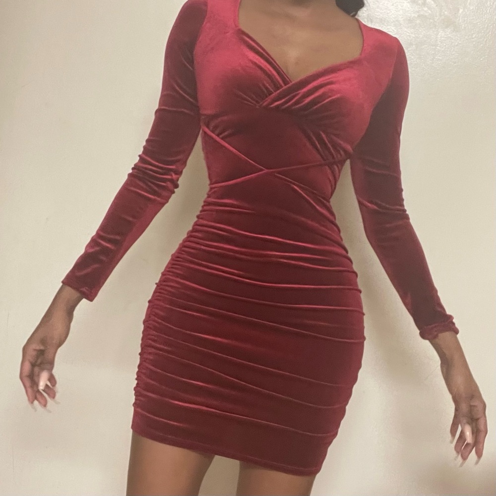 Fashion nova dress - Picture 2 of 2